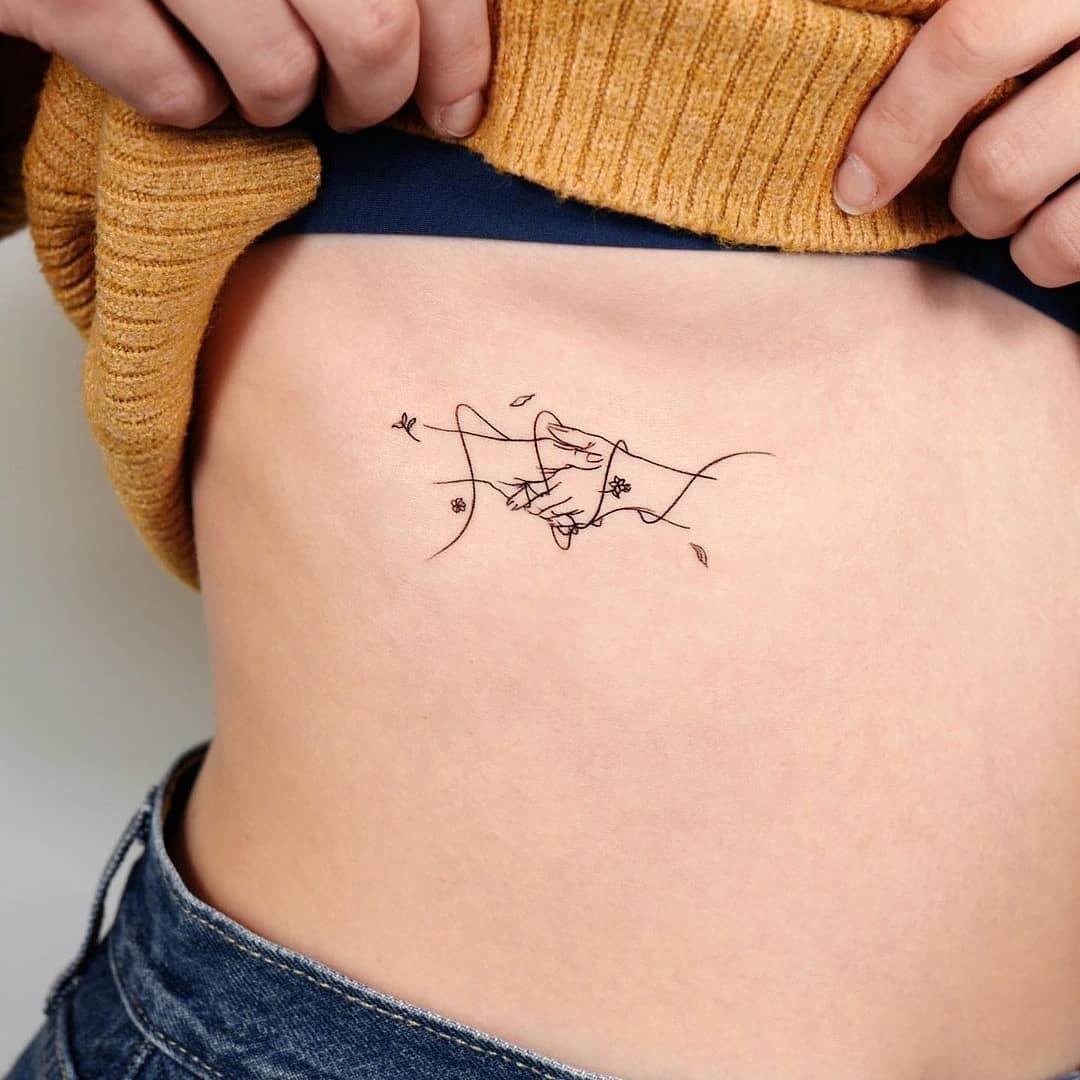 Tatuajes minimalistas familia: 