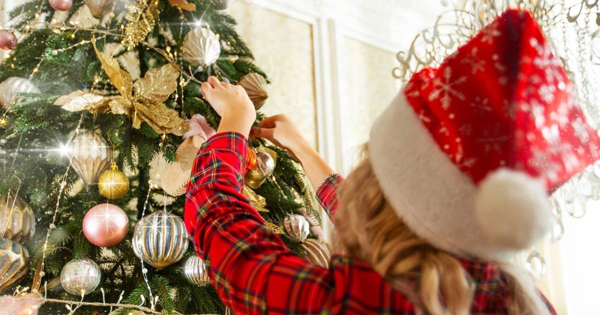 Residente Comprimido Disciplinario Cómo decorar el árbol de Navidad: 50 ideas de todos los estilos