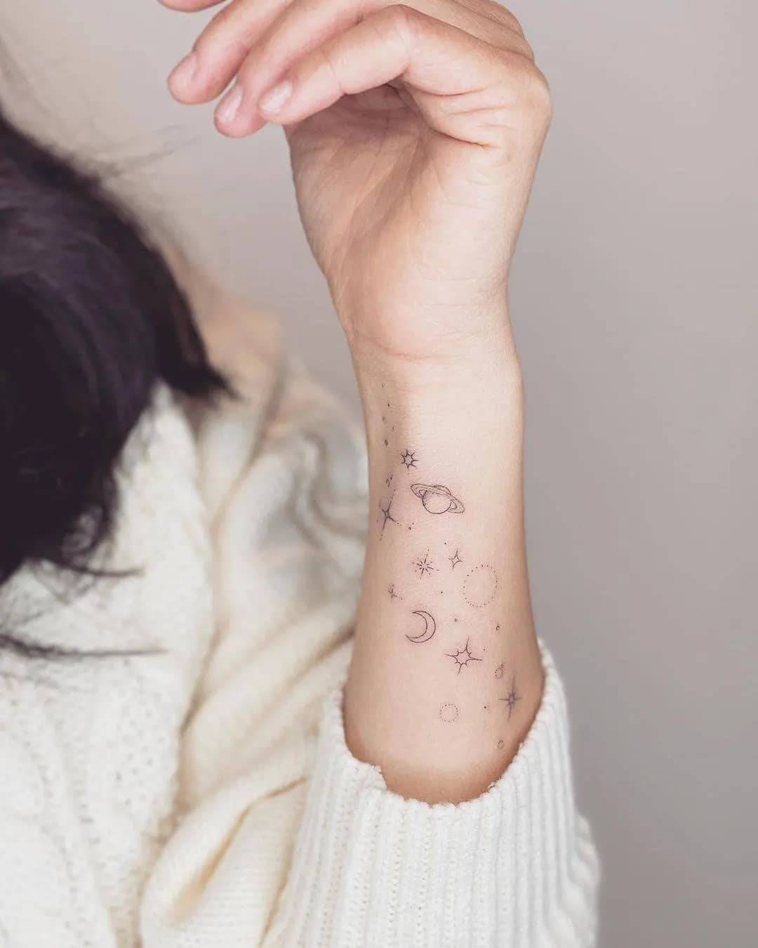 Tatuaje de estrella minimalista: diseños elegantes que te ayudarán a inspirarte