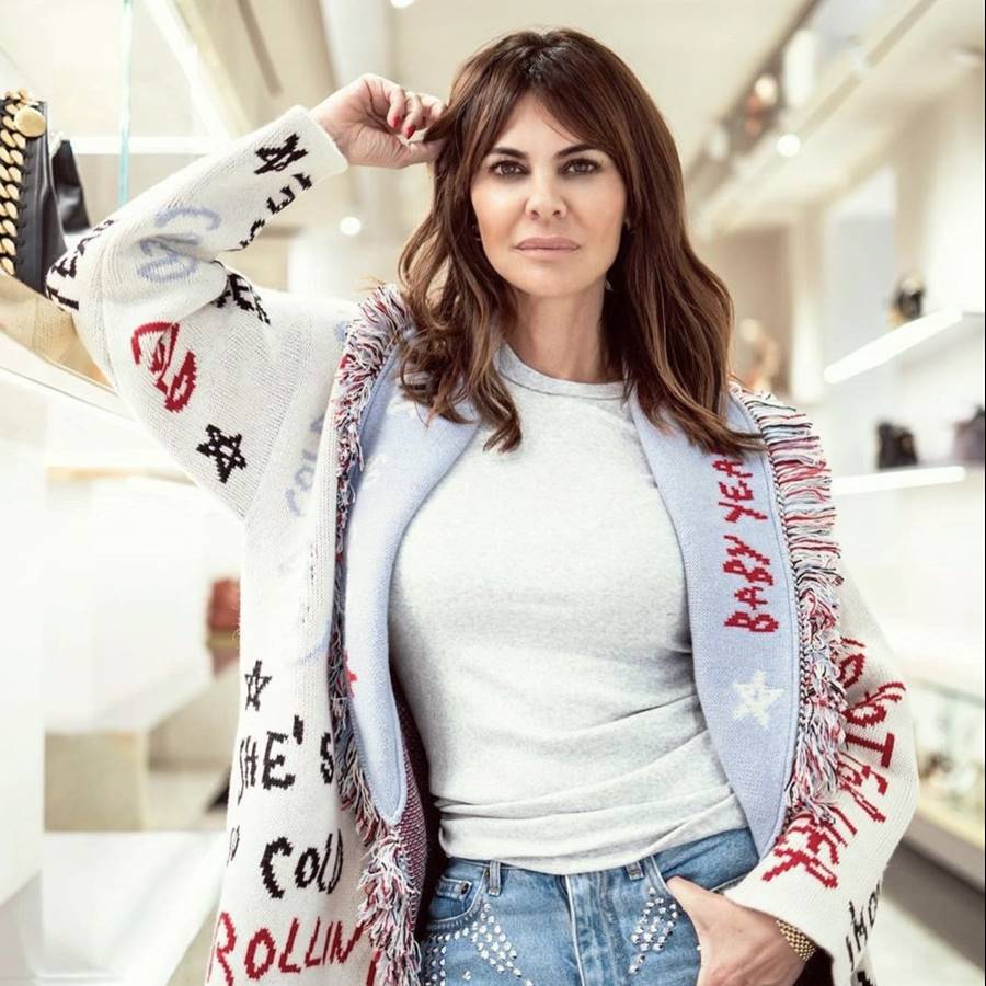 María José Suárez arrasa con el cárdigan calentito que rejuvenece a los 40 y jeans con detalles joya