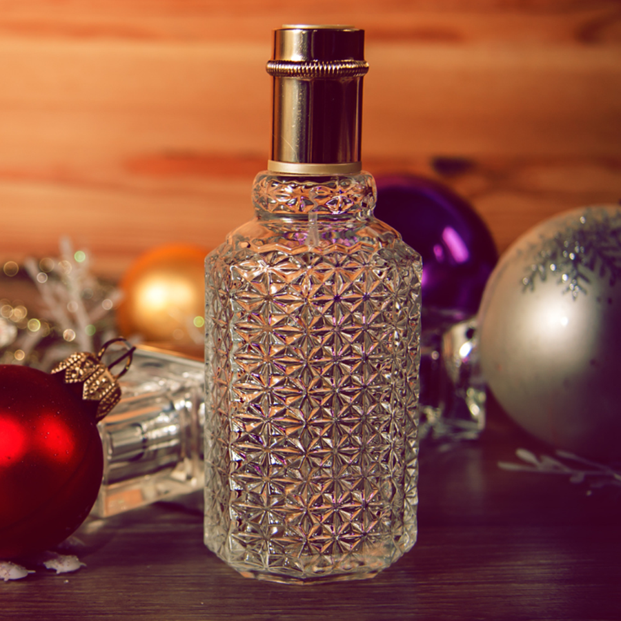 10 perfumes para regalar en Navidad que no son los típicos