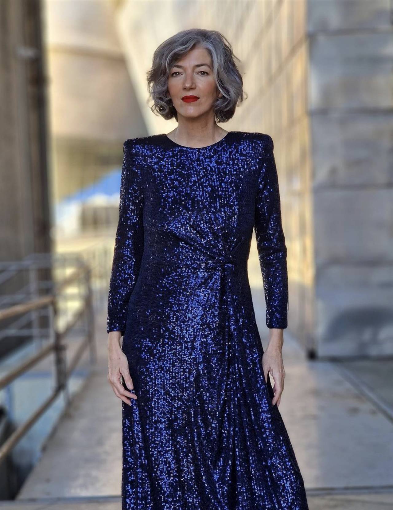 Carmen Gimeno ficha en El Corte Inglés el vestido de fiesta efecto tipazo  para madrinas de invierno 2023