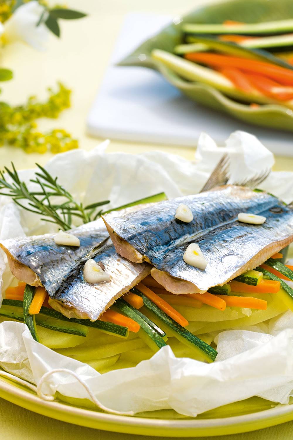 recetas saludables sardinas en papillote con verduras