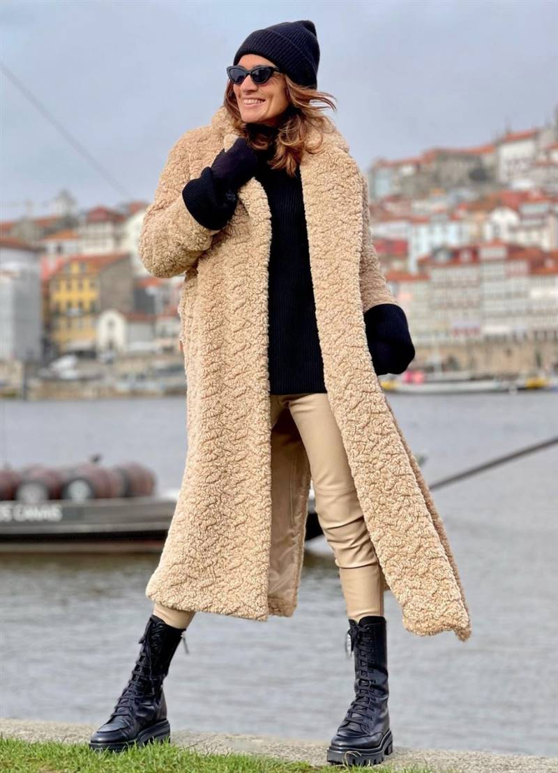 Ana Antolín con abrigo de Zara