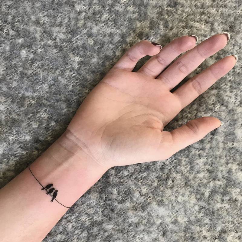 Tatuajes minimalistas familia 