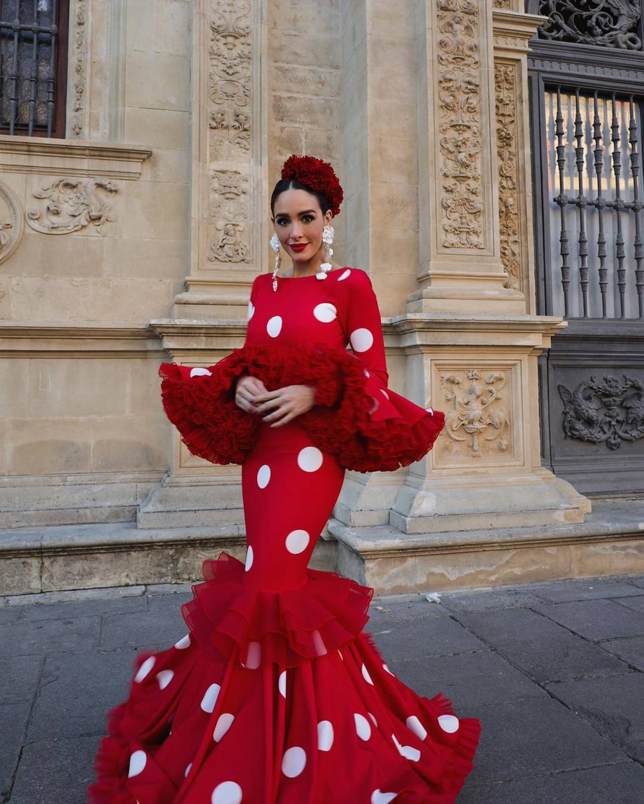 perdonar alfombra Ordenador portátil Cómo vestir de flamenca para la Feria de Abril 2023 y evitar los errores  más comunes
