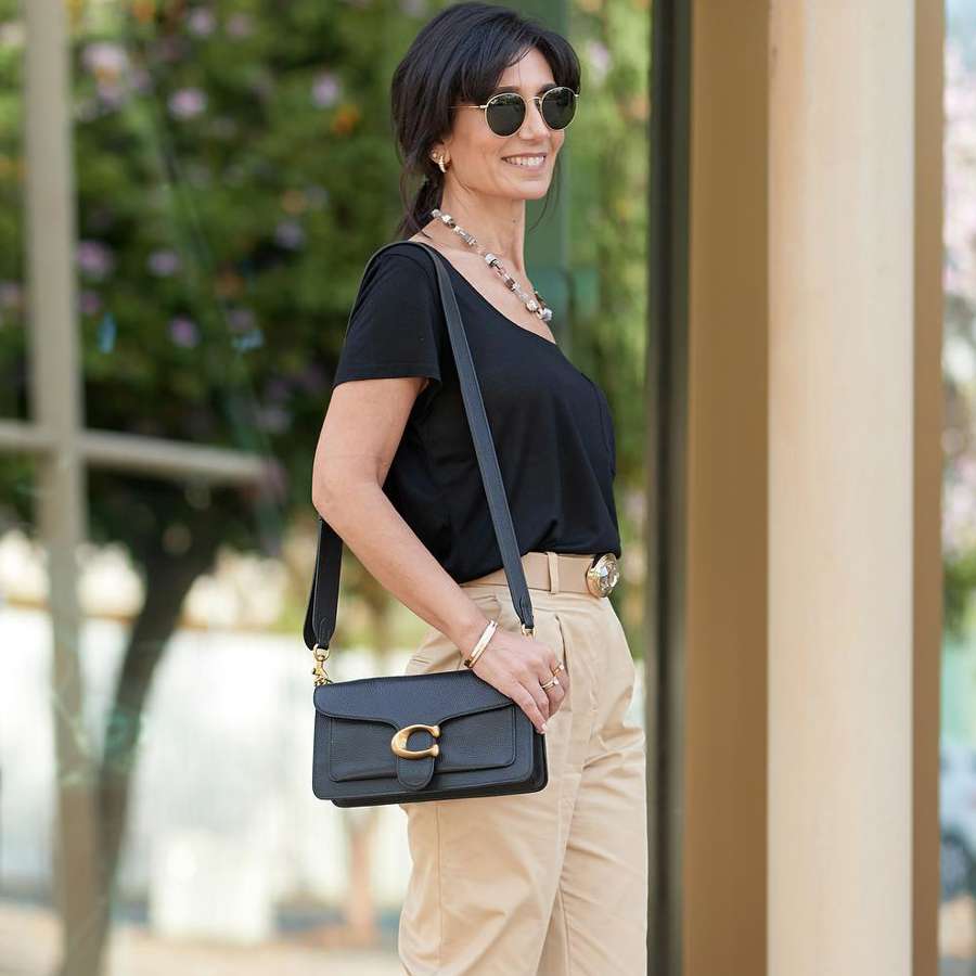 10 prendas básicas de Zara sueltecitas y elegantes: no marcan y son ideales para mujeres de 50