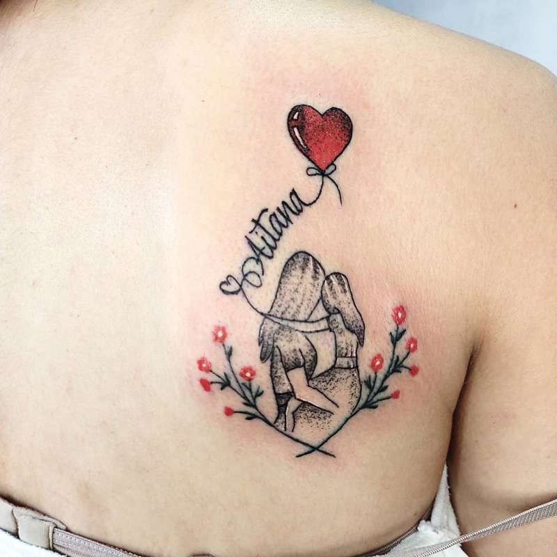 Tatuajes con nombre de hijos: en la espalda