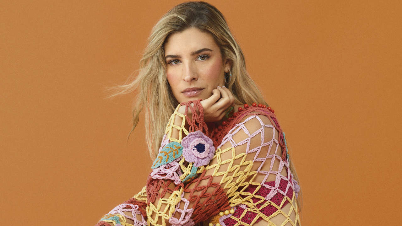 Teresa Andrés Gonzalvo protagoniza el número de julio de CLARA: mundo crochet