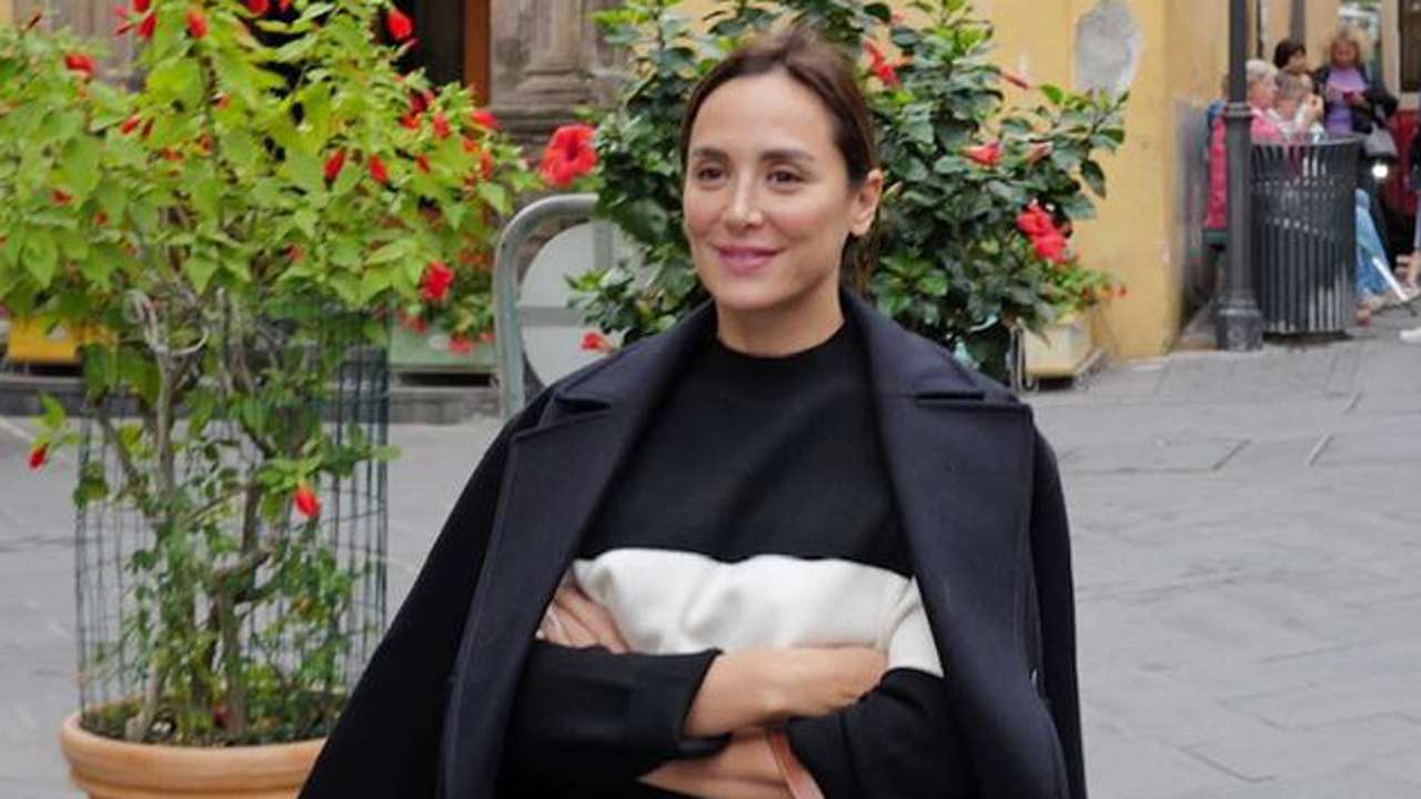 La marca favorita de Tamara Falcó rebaja el abrigo calentito más bonito y elegante para el invierno
