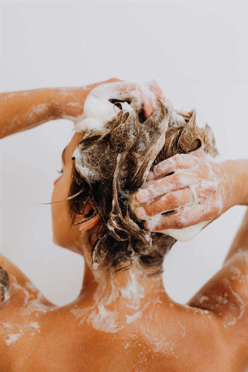 Tips for keeping your hair from getting dirty quickly