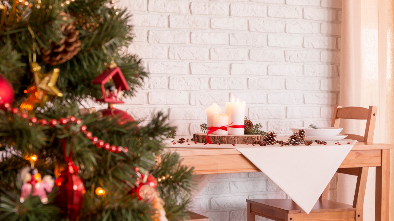 El mantel antimanchas, elegante y barato (4,99 €) de Lidl es ideal para las cenas y comidas de Navidad