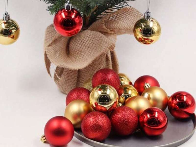Bolas rojas árbol de Navidad de Shein