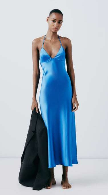Vestido de invitada de Zara: Azul