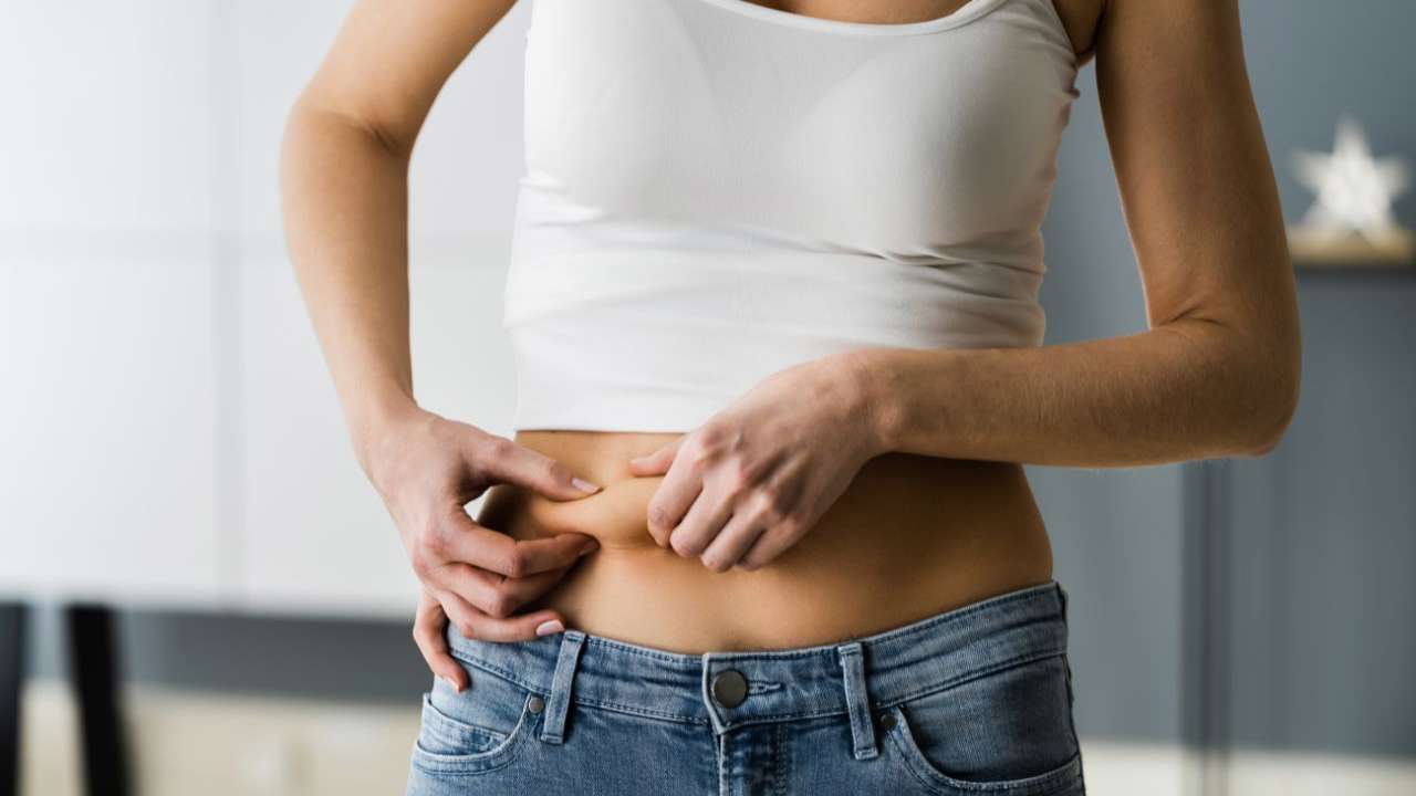 ¿Dónde acumulas grasa? Las 5 hormonas que te hacen engordar en cada zona y cómo regularlas para adelgazar
