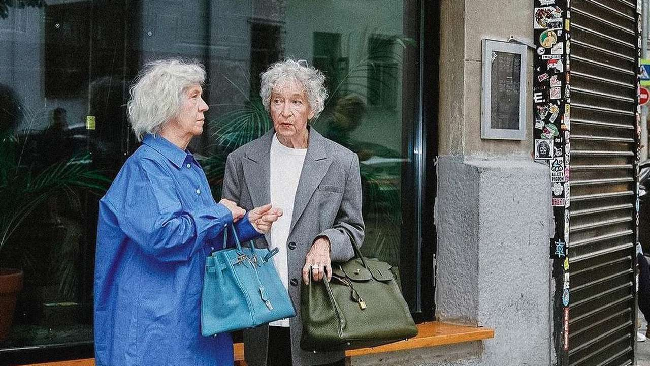 El emotivo reencuentro entre dos amigas de 90 tras 15 años sin verse (EN VÍDEO)